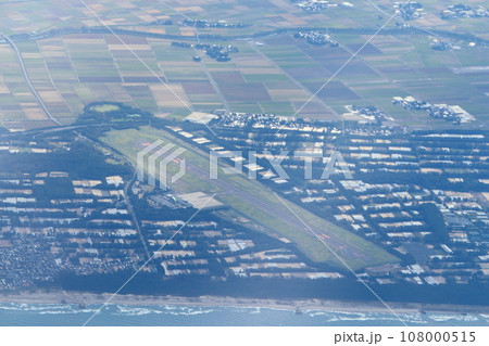 上空から見た庄内空港 上空から見た庄内空港 108000515