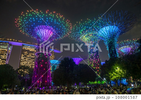 People view Rhapsody show at Garden by the Bay, Singapore People view Rhapsody show at Garden by the Bay, Singapore 108001587