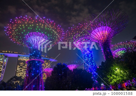Supertree Rhapsody light up show at Garden by the Bay, Singapore 108001588