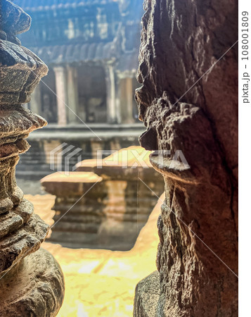 Angkor Wat, a temple complex in honor of the god Vishnu, built in the Angkor region, Siem Reap province in northern Cambodia 108001809