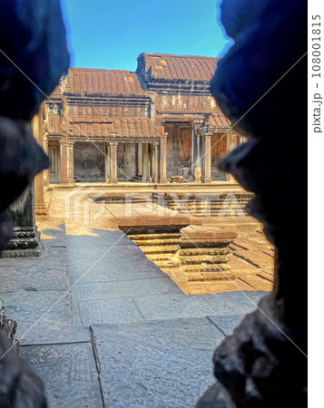 Angkor Wat, a temple complex in honor of the god Vishnu, built in the Angkor region, Siem Reap province in northern Cambodia 108001815