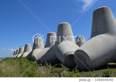 海岸の波消しブロック 108004648