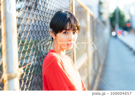 女性のファッションポートレート ストリートスナップ 女性のファッションポートレート ストリートスナップ 108004857