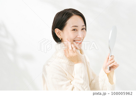 40代女性のビューティーフォト 40代女性のビューティーフォト 108005962