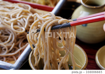 美味しそうなざる蕎麦 108006665