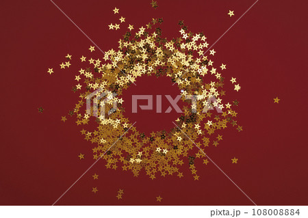 Round gold frame or border of random scatter golden stars Round gold frame or border of random scatter golden stars 108008884