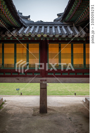 Old Korean architecture of Deoksugung royal palace of Joseon dynasty in Seoul South Korea Old Korean architecture of Deoksugung royal palace of Joseon dynasty in Seoul South Korea 108009291