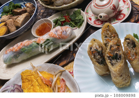 ベトナム風食卓 108009898