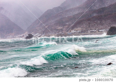 【新潟県･佐渡･岩谷口】佐渡の原風景が残る岩谷口 冬編 108010070