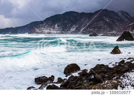【新潟県・佐渡・岩谷口】佐渡の原風景が残る岩谷口 冬編 【新潟県・佐渡・岩谷口】佐渡の原風景が残る岩谷口 冬編 108010077