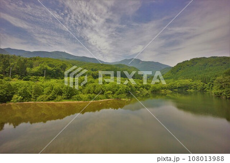 新保川ダムからの金北山の稜線 新保川ダムからの金北山の稜線 108013988