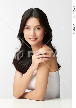 Beautiful young asian woman with clean fresh skin on white background, Face care, Facial treatment, Cosmetology, beauty and spa, Asian women portrait. 108015218