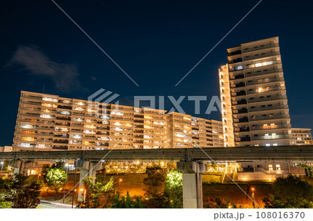 大阪モノレール彩都線夜景 大阪モノレール彩都線夜景 108016370