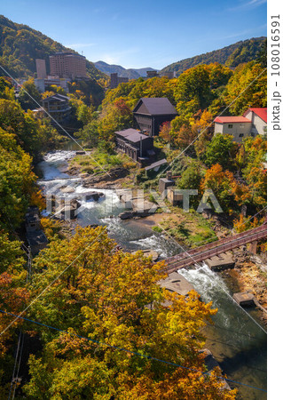 定山渓の紅葉 定山渓の紅葉 108016591