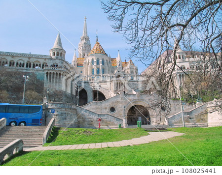 ハンガリー、ブダペストの漁夫の砦(Fisherman’s Bastion of Hungary) 108025441