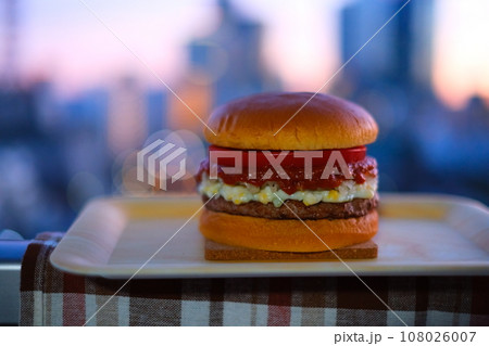 トマトミートソースハンバーガー 108026007