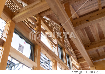 木造住宅現場の左官工事の土壁下地 108033556