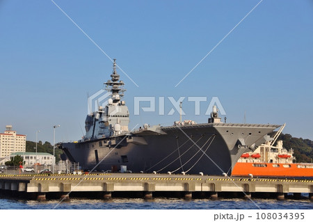 護衛艦いずも 108034395