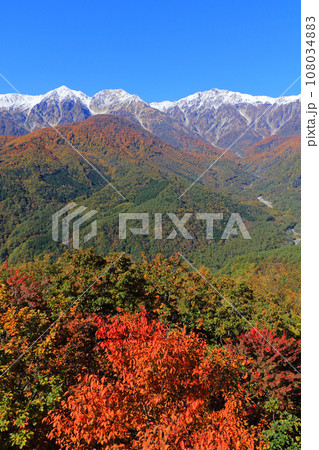 秋の白馬岩岳マウンテンリゾートから望む北アルプス 秋の白馬岩岳マウンテンリゾートから望む北アルプス 108034883