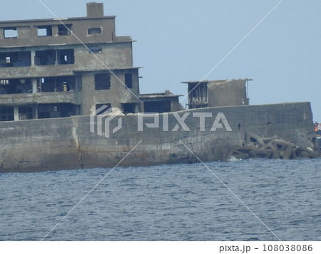 軍艦島のアップ　軍艦島　島　端島　長崎 108038086