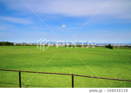 さっぽろ羊ヶ丘展望台からの眺望（北海道・札幌市） 108038139