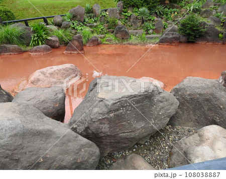 茶色い池　池　地獄巡り　大分県 108038887