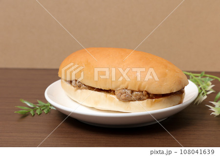 パン, てりやき, ブレッド, 食べ物, メンチカツパン, 朝食, 軽食, 揚げ物, 洋食, パン, てりやき, ブレッド, 食べ物, メンチカツパン, 朝食, 軽食, 揚げ物, 洋食, 108041639