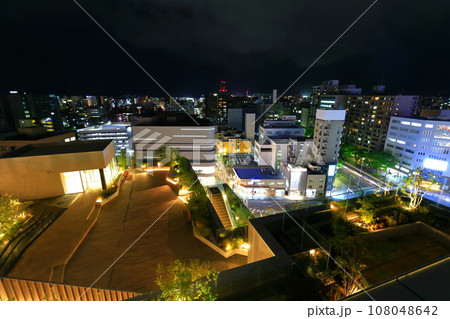 【宮崎県】宮崎市街地の夜景(アミュプラザ みやざき) 【宮崎県】宮崎市街地の夜景(アミュプラザ みやざき) 108048642