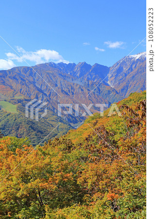 秋の白馬岩岳マウンテンリゾートから望む北アルプス 秋の白馬岩岳マウンテンリゾートから望む北アルプス 108052223
