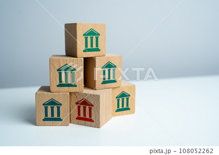 Bank bankruptcy and vulnerability of the entire financial system. Bank fall. Stress test. Economy collapse. Panic among investors. Measures to save the situation. Instability in the banking system. 108052262