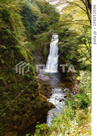 宮城県仙台市の秋保大滝です 宮城県仙台市の秋保大滝です 108053696