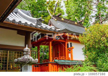 大阪府枚方市の百済王神社　本殿 108057160