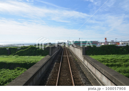 長崎県島原鉄道線、島原港駅から古部駅までの車窓風景(2022年9月) 長崎県島原鉄道線、島原港駅から古部駅までの車窓風景(2022年9月) 108057908
