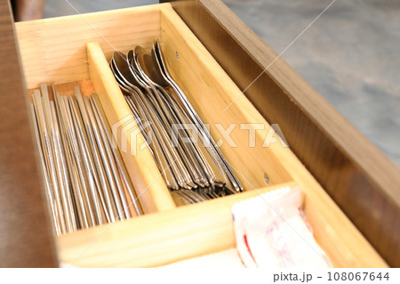 飲食店のテーブルによくある引き出し（韓国） 108067644