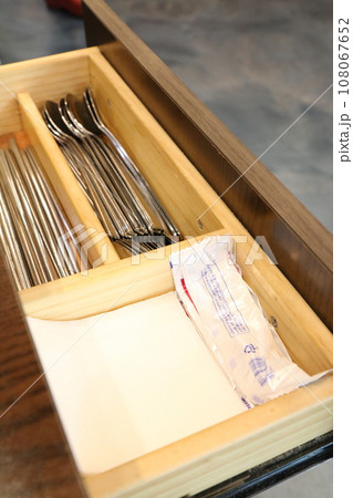 飲食店のテーブルによくある引き出し(韓国) 飲食店のテーブルによくある引き出し(韓国) 108067652