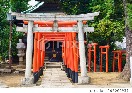 品川神社　摂社　阿那稲荷神社（東京都品川区北品川） 108069937