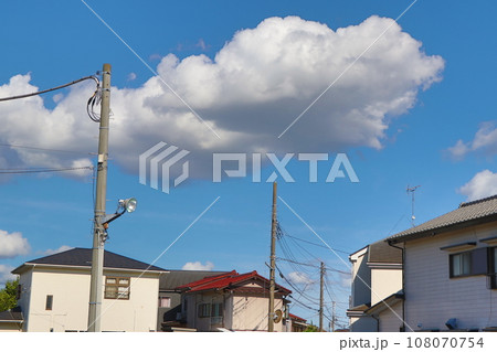 街で見た白い雲 108070754