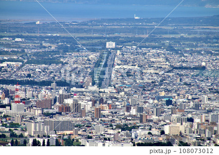 藻岩山展望台からの眺望・北方面（北海道・札幌市） 108073012