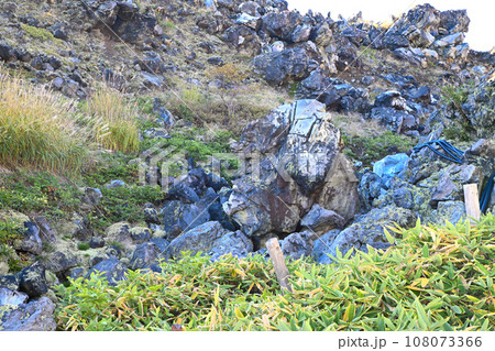 草津 殺生河原 青葉山ゲレンデ付近 秋の季節 草津 殺生河原 青葉山ゲレンデ付近 秋の季節 108073366