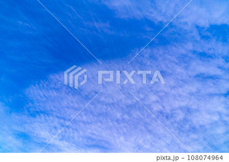【空素材】青空とうろこ雲【長野県】 108074964