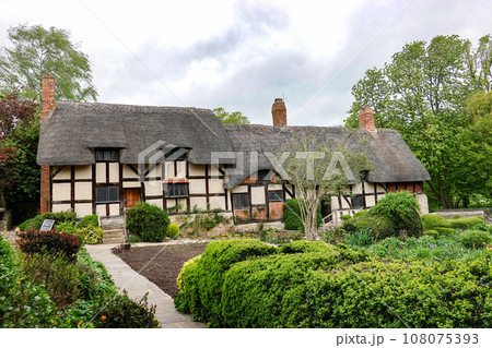 イギリス　ストラットフォードアポン 108075393