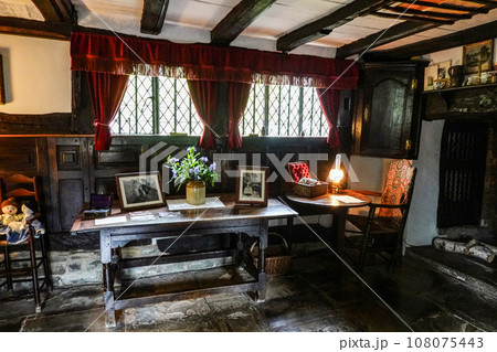 イギリス　ストラットフォードアポン 108075443