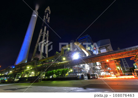 【愛媛県】製紙工場の夜景(四国中央市) 【愛媛県】製紙工場の夜景(四国中央市) 108076463