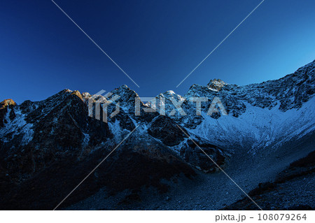 絶景涸沢カール 108079264