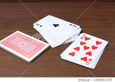 トランプ, 玩具, ゲーム, おもちゃ, 勝負, 遊び, カードゲーム, ポーカー, カード, 娯楽 トランプ, 玩具, ゲーム, おもちゃ, 勝負, 遊び, カードゲーム, ポーカー, カード, 娯楽 108081165