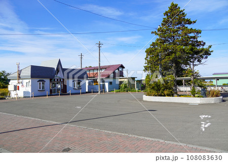 栗沢駅前広場（室蘭本線・JR北海道） 108083630