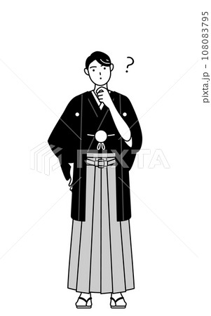 疑問を持って首をかしげる紋付袴姿の男性 疑問を持って首をかしげる紋付袴姿の男性 108083795