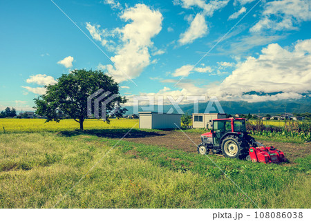 秋の田舎【北安曇郡池田町】 108086038