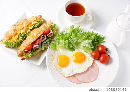 美味しい朝食セット 美味しい朝食セット 108086141