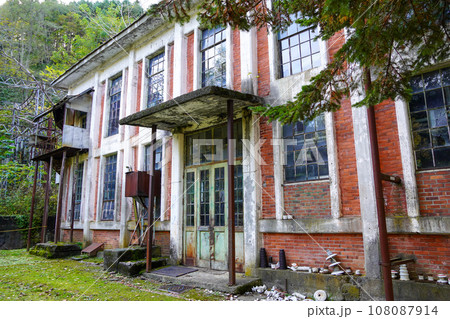 森の中の幌内変電所 108087914